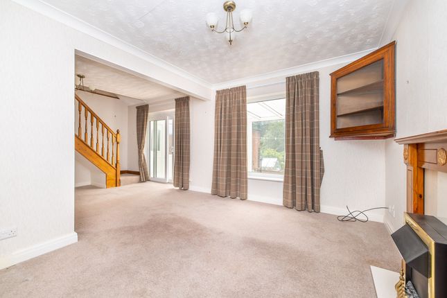 17, Meadowfields Drive, York photo 4