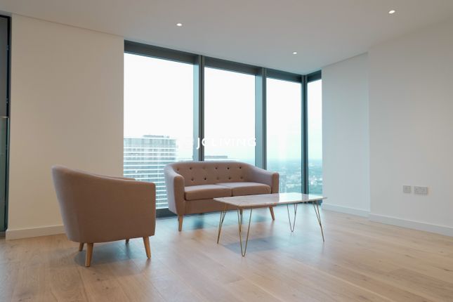 Thumbnail Flat to rent in Marsh Wall, London