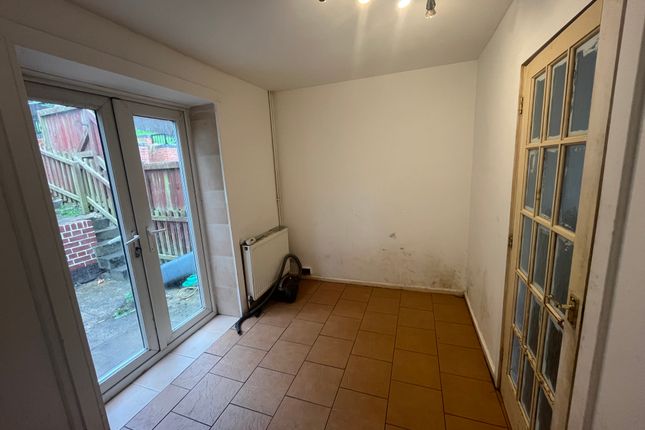 68, Monkswood Hill, Leeds photo 3