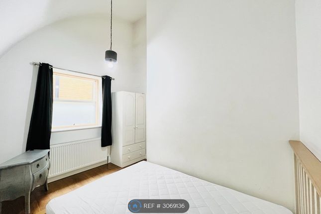 Flat, Electric Lane Brixton, London photo 4