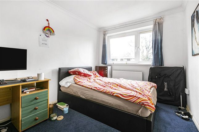 Flat for sale in Cortis Road, London