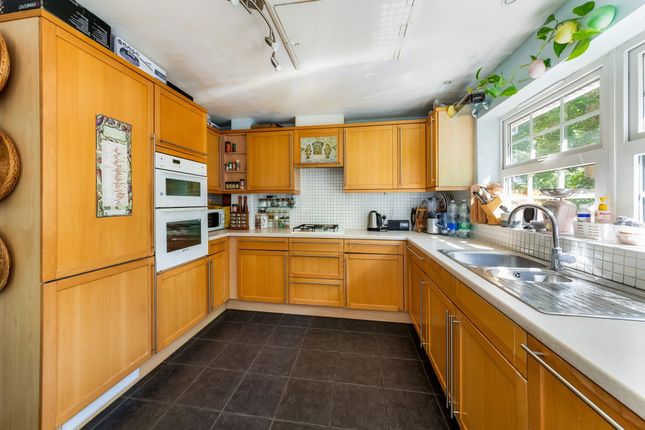 20 Terrett Avenue, Headington, Oxford photo 4