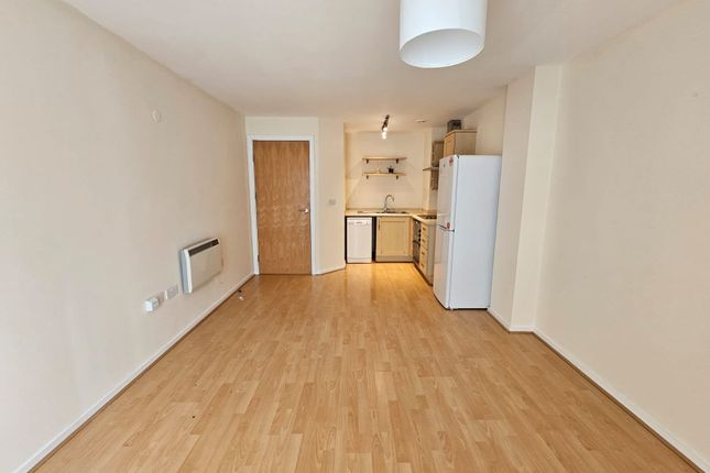 Flat to rent in Millsands, Sheffield