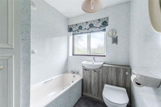 11, Rutland Close, Leeds photo 4