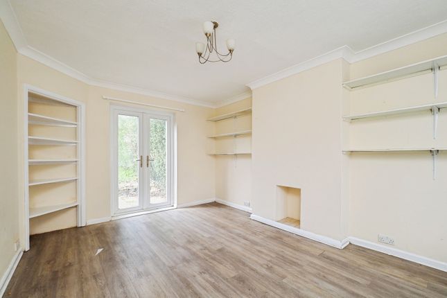 22, Manton Crescent, Nottingham photo 3