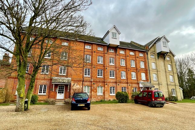 Thumbnail Flat for sale in Newmarket Road, Great Chesterford, Saffron Walden