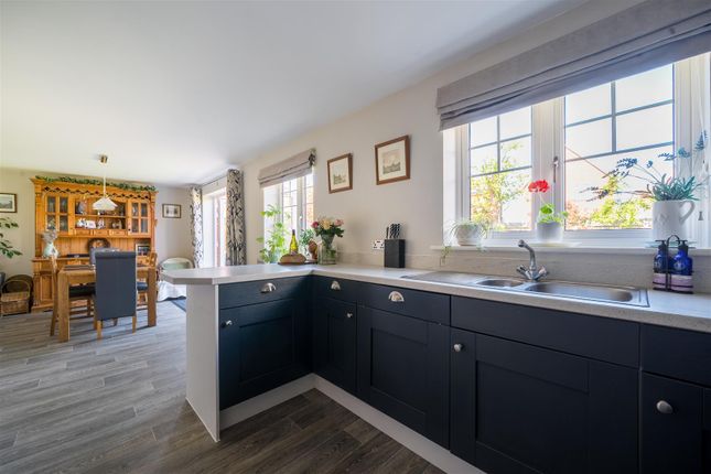 9, Sentinel Way, Ashford photo 3