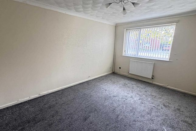 9, Badby Wood, Kirkby photo 2