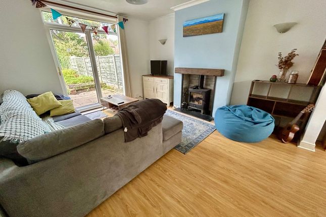 17 Heathside Road, Manchester photo 2