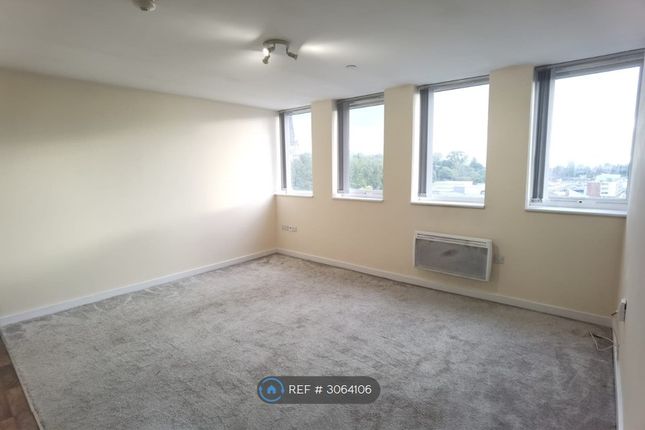 Apartment, Tameway Plaza Bridge Street, Walsall photo 4