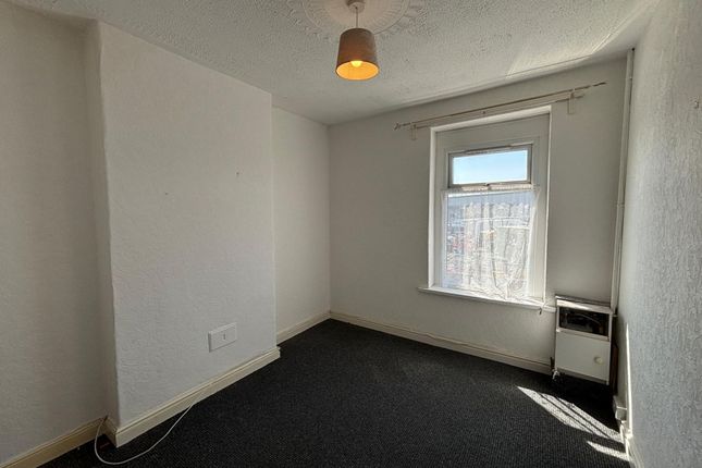 1-bed flat on Flat 2, 180 Water Street, Port Talbot, £695/mo