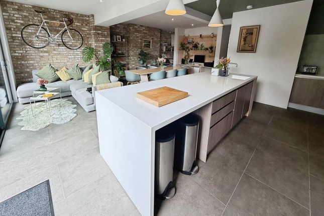 14, Kendall Avenue, Shipley photo 5
