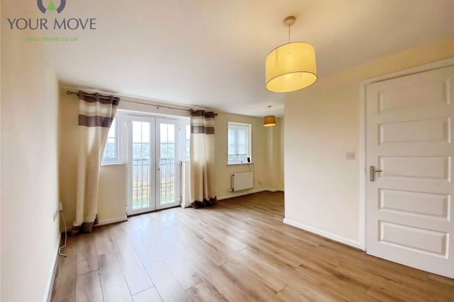 5, Low Whin Close, West Yorkshire photo 4