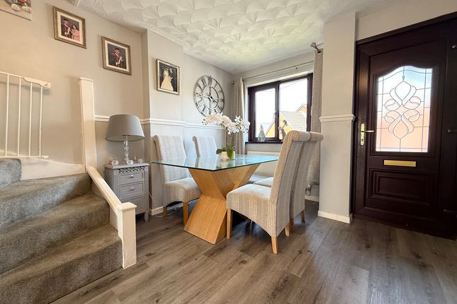 8 Cascade View, Aberdare photo 4
