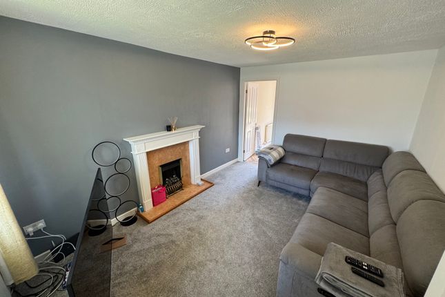 3, Trecastell Close, Greater Manchester photo 4