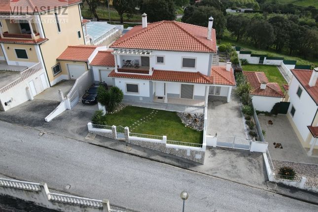Thumbnail Detached house for sale in A Dos Francos, Caldas Da Rainha, Leiria