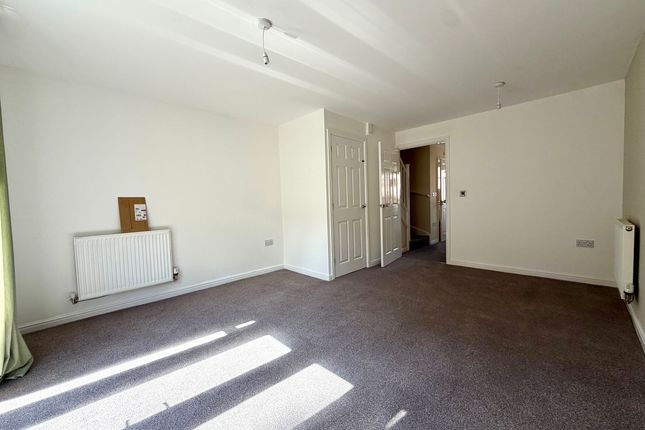 66 Pen Y Dyffryn, Merthyr Tydfil photo 3