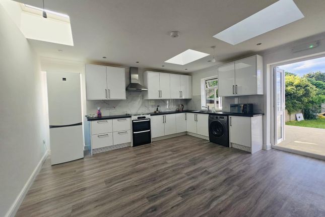 156, Runley Road, Luton photo 3