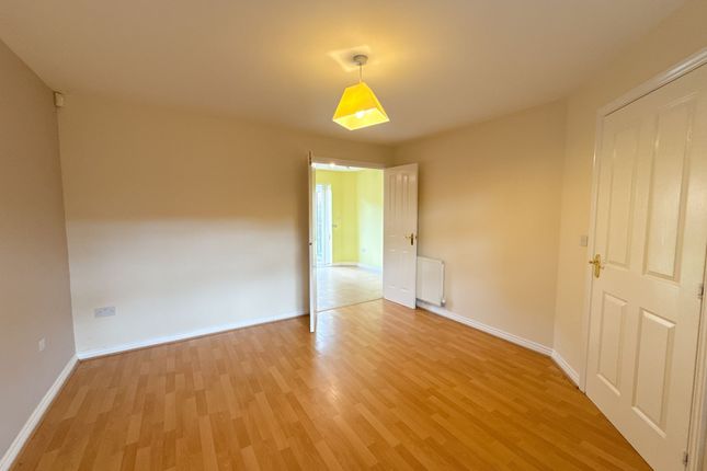 1 Lauder Way, Gateshead photo 5