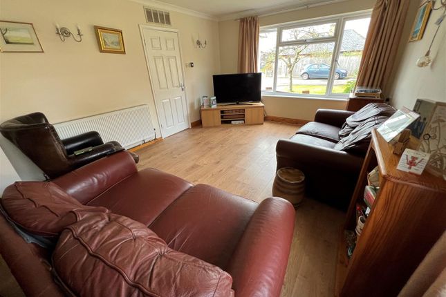 Detached house for sale in Rookery Close, Gillingham