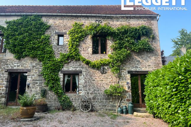 Villa for sale in Clécy, Calvados, Normandie