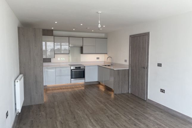 Thumbnail Flat to rent in The Station House, West Castle Street Upper Heyford, Bicester, Oxfordshire