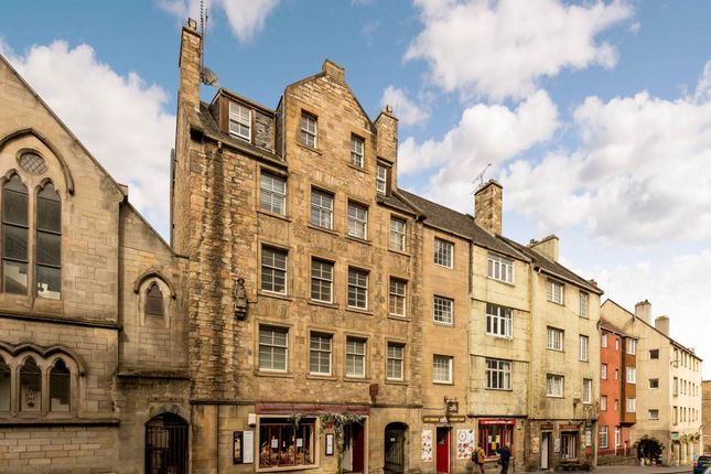 Thumbnail Flat to rent in Canongate, Old Town, Edinburgh