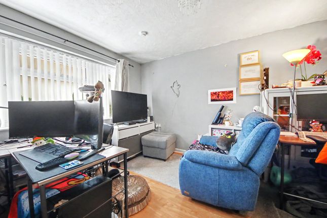 22 St. Catherines View, Southampton photo 4