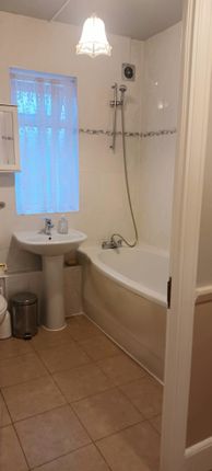 Thumbnail Room to rent in Longthornton Road, London
