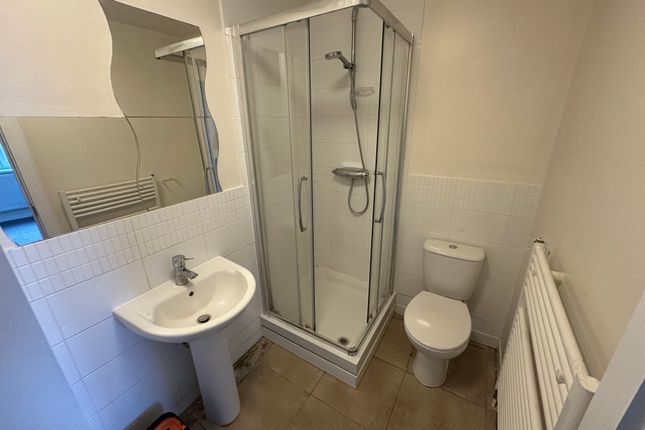 65, Caldon House Waxlow Way, Northolt photo 5