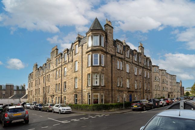Thumbnail Flat for sale in 33/1 Millar Crescent, Morningside, Edinburgh