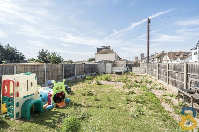 89 Frederick Road, Rainham photo 4
