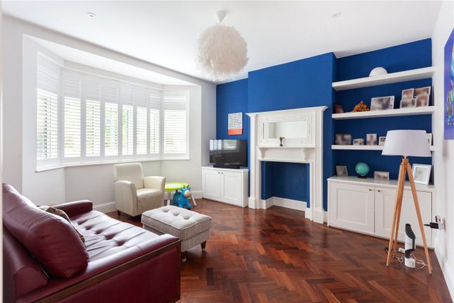 8, Gunnersbury Gardens, UK photo 4