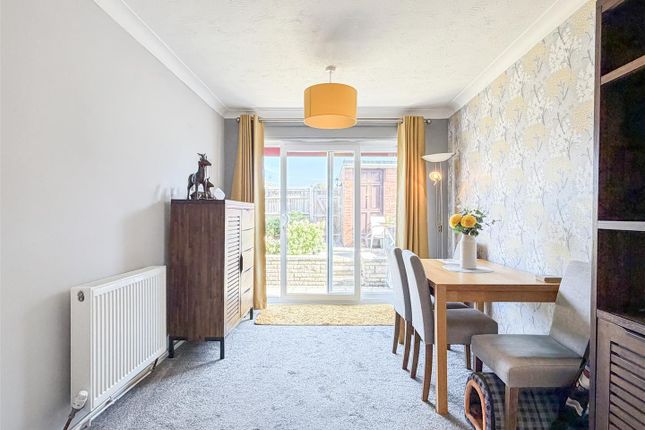 23, Magnolia Walk, Eastbourne photo 4