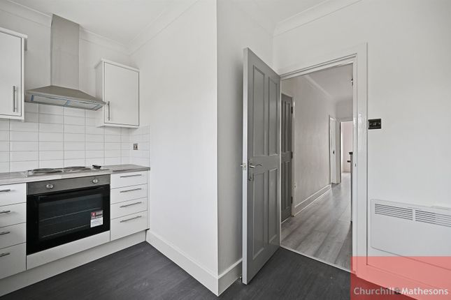 Flat to rent in Fortune Gate Road, London