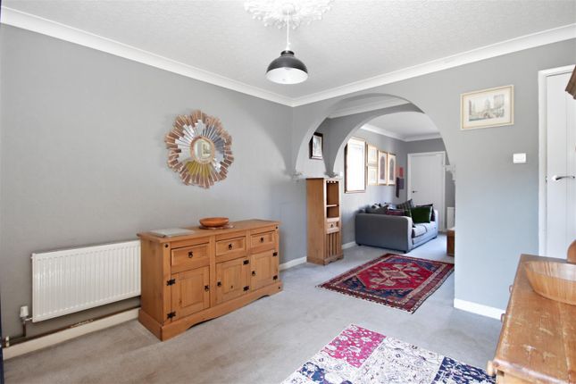 70, Bentinck Road, Chesterfield photo 4