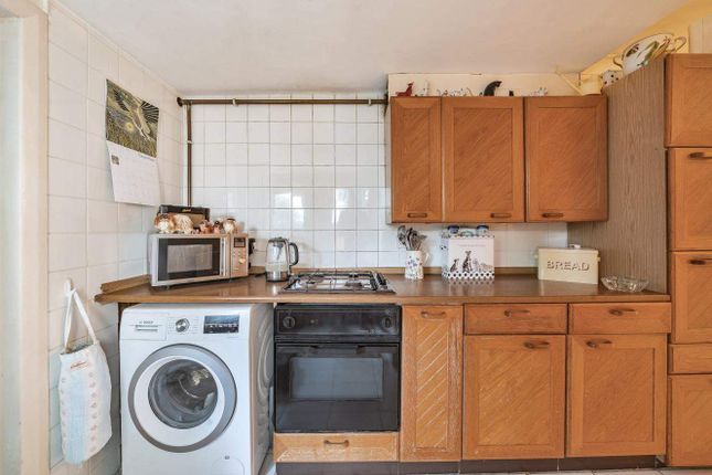 Flat for sale in Anselm Road, London