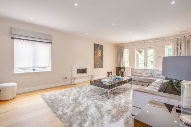 80 Gregories Road, Hp9 1Hl (Low Res)-19
