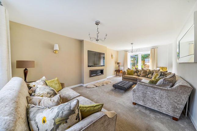 8, Tear Crescent, Potton photo 4