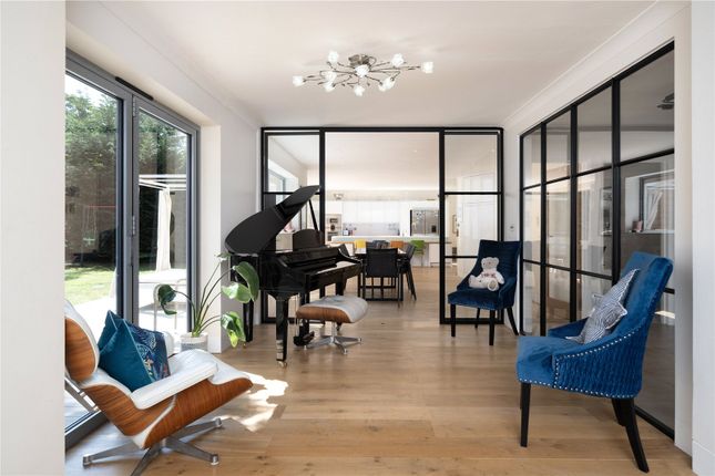 10, Beltane Drive, London photo 3