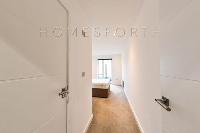 Flat to rent in Cityscape Apartments, Heneage Street, Whitechapel