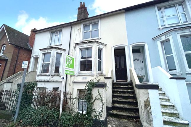 Thumbnail Flat for sale in Queens Road, Aldershot, Hampshire