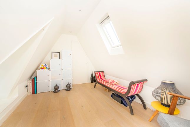 Flat for sale in Riverdale Road, Twickenham