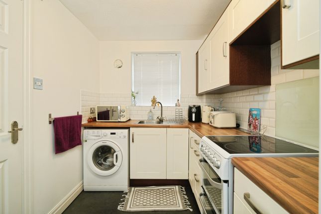 201, Montonmill Gardens, Lancashire photo 4
