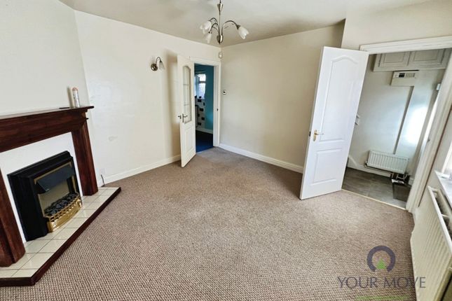 11, Laurel Road, West Midlands photo 2