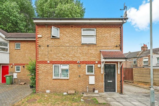 End terrace house for sale in Protea Close, Canning Town, London
