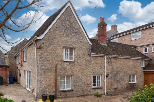 Thumbnail Cottage to rent in Victoria Court, Bicester