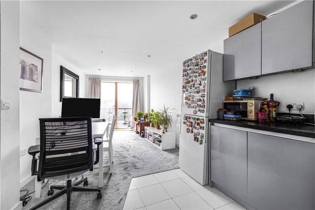 Flat for sale in Durnsford Road, London