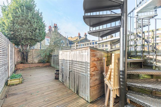 7a, Loubet Street, Tooting photo 3