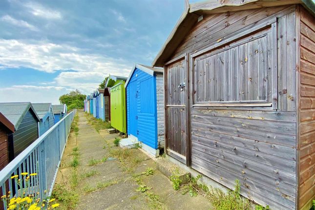 Studio house on C2, Southcliff, Walton-on-the-Naze, £17,000
